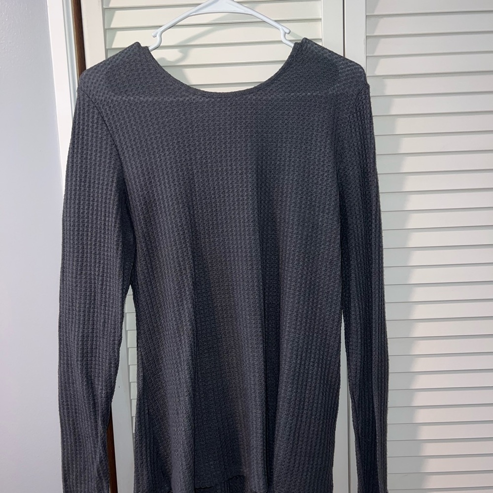 Francesca's Collections Gray Crew Neck Sweater